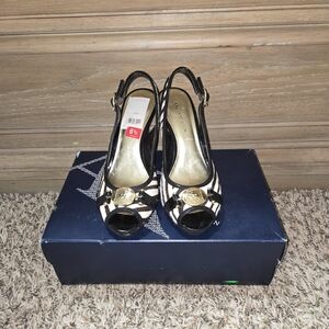 Anne Klein Black and Gold Peep-Toe Heels